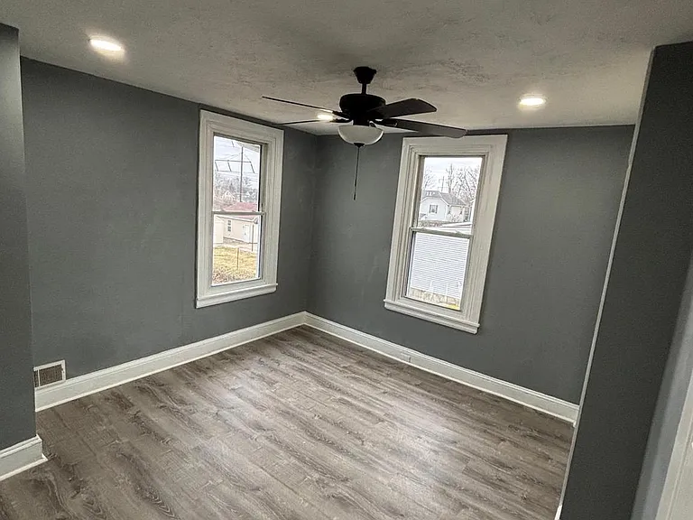 921 Woodland Ave #2 — Photo 8