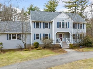 7 Red Fox Rd, Windham, NH 03087