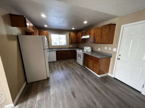 1625 Court Dr #A, Tracy, CA 95376