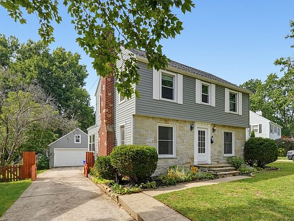 2nd image of 1682 25th St