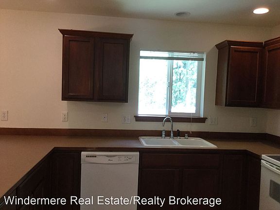 4th image of 8525 16th St NE