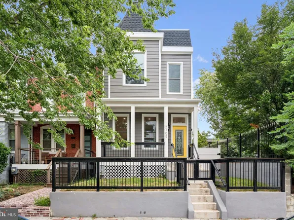 2105 4th St NE, Washington, DC 20002