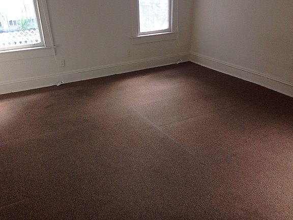 5th image of 145 4th Ave N APT 17