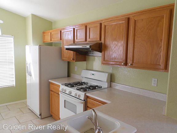 3rd image of 3418 Edenville Dr