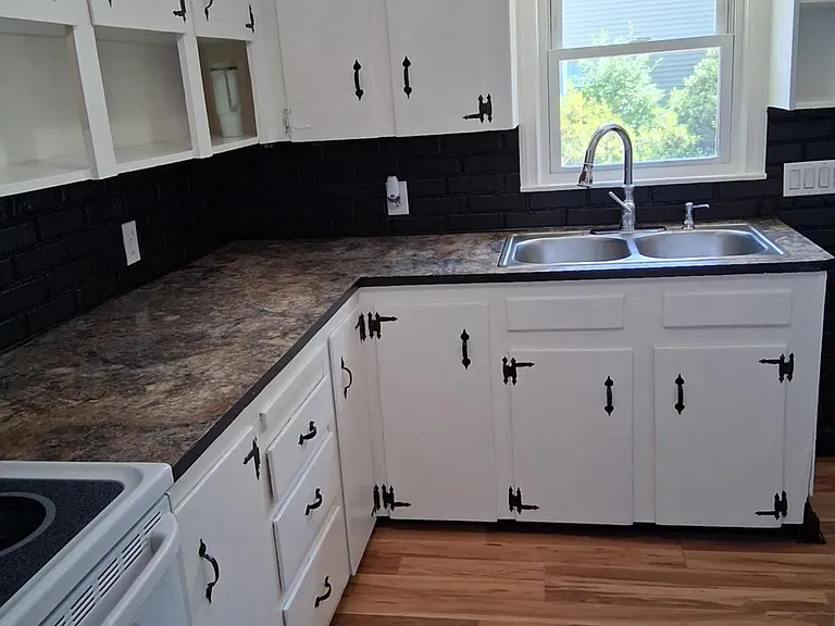 9 Russell St — Photo 3