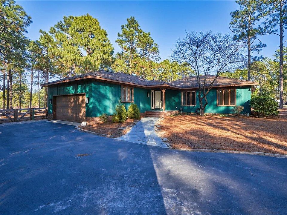 2030 Airport Rd Front of Home