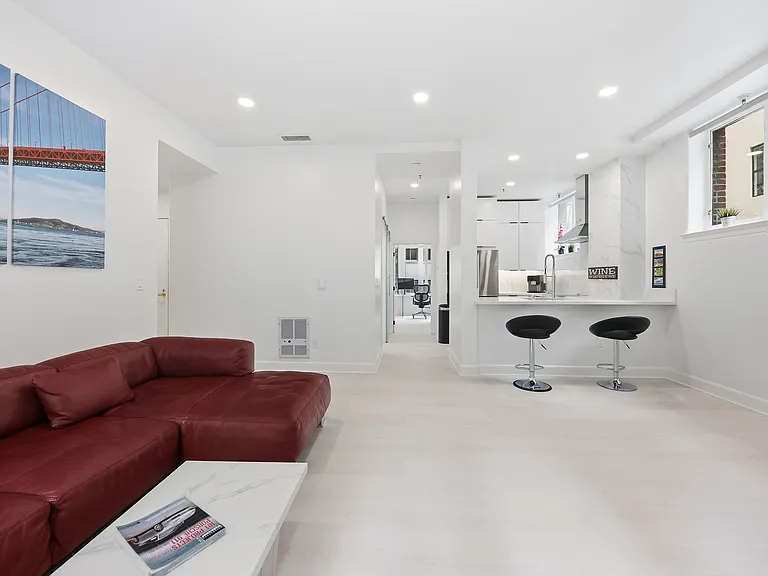 201 Sansome St #401 — Photo 19