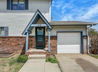 142 E Wood Ave, Clearwater, KS 67026
