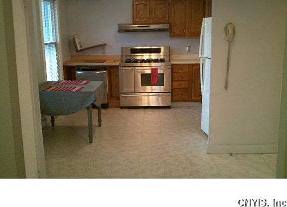 5th image of 501 Hawley Ave