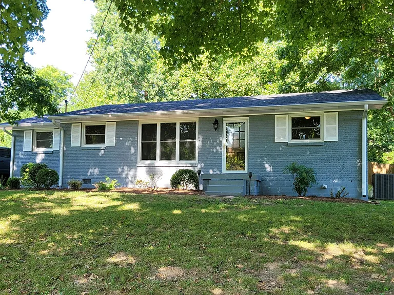 910 Mitchell Rd — Photo 26