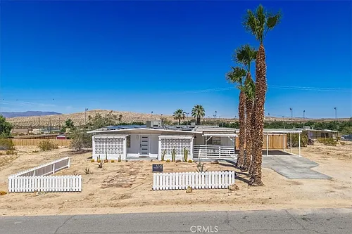 5749 Halsey Ave Photo 1