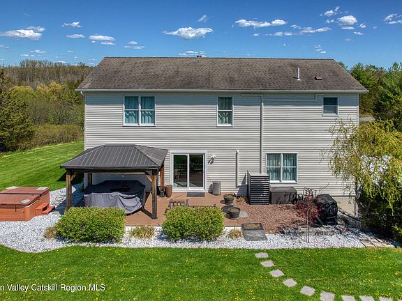 4th image of 2360 Sleepy Hollow Road