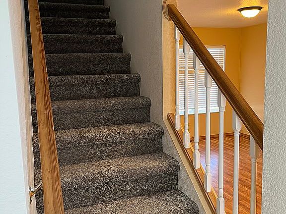4th image of 4817 Chesapeake Way