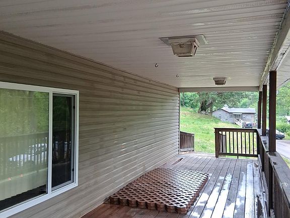 2nd image of 518 Elk River Rd