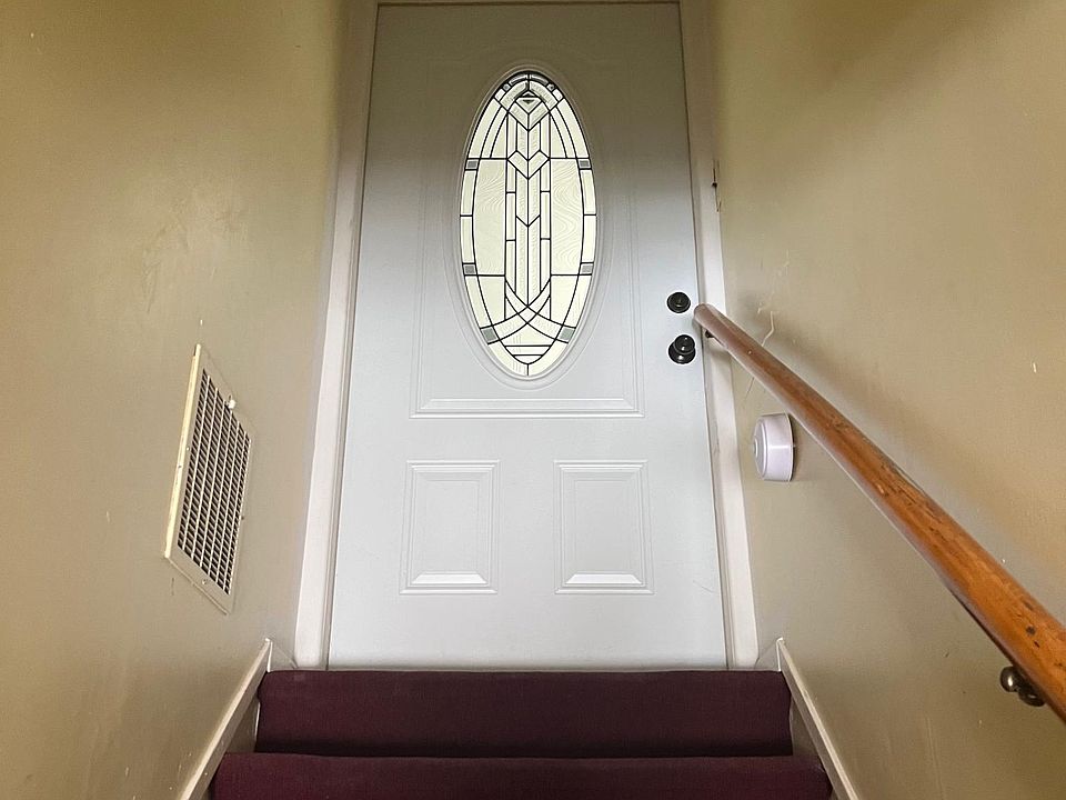 2nd story apartment