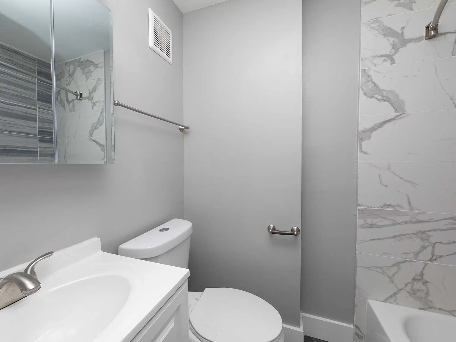 Domino Lane Apartments — Photo 4
