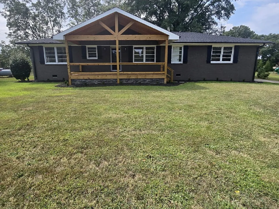 300 Vandiver Rd