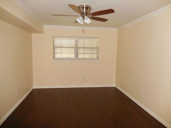 5th image of 4211 Newton Ave APT 203