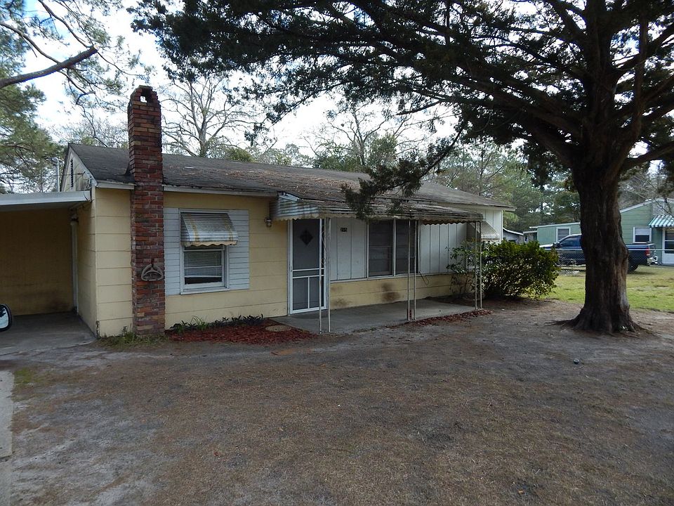 1st image of 215 Herbert St