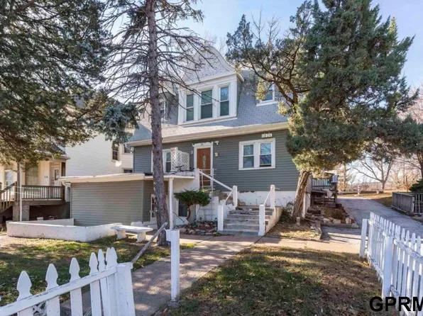 1526 S 29th St, Omaha, NE 68105