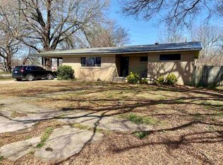 401 E Gum St, Walnut Ridge, AR 72476