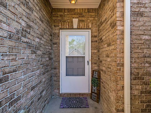 4th image of 8029 Mandan Dr