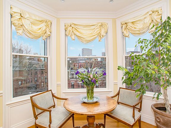 4th image of 169 Marlborough St APT 3