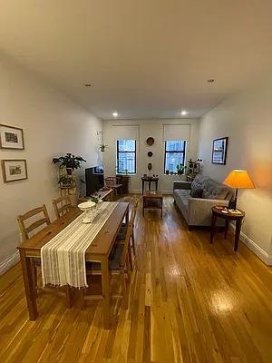 Rented by PMG Real Estate  | media 25