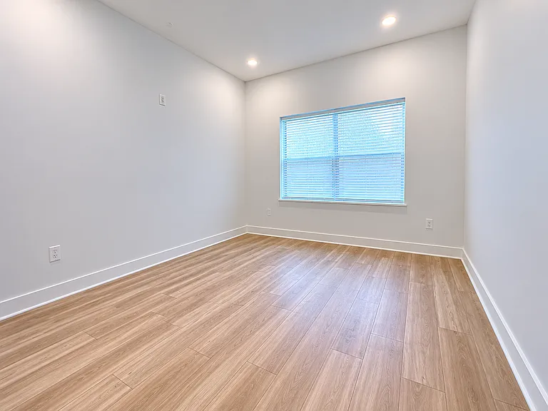 3610 Haverford ave — Photo 6