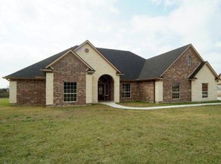 317 Grand Oak Dr, Inez, TX 77968