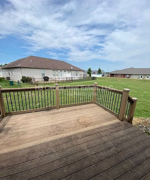 55 Crimson Ct #B — Photo 17