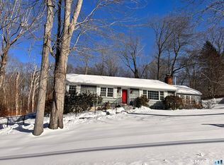 15 North St, Shelton, CT 06484