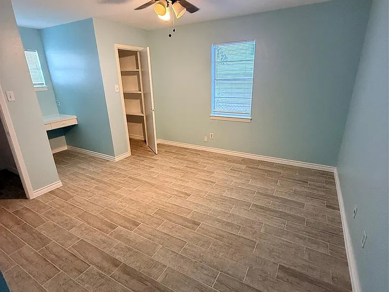 5107 Avenue Q — Photo 20