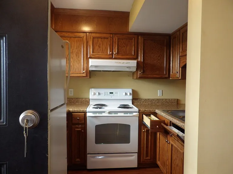 7 Anthony Cir — Photo 3