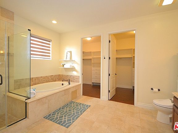 5th image of 345 S Harvard Blvd Unit 401