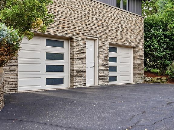 4th image of 1530 Scenery Ridge Dr