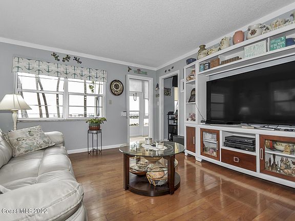 4th image of 210 Cape Shores Cir #7-A