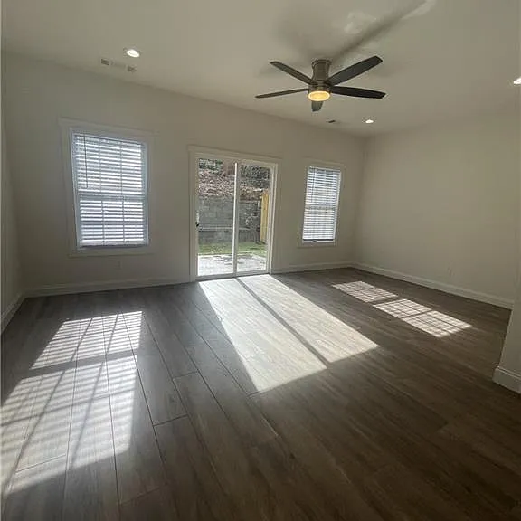 4034 Oak Glenn Dr — Photo 16