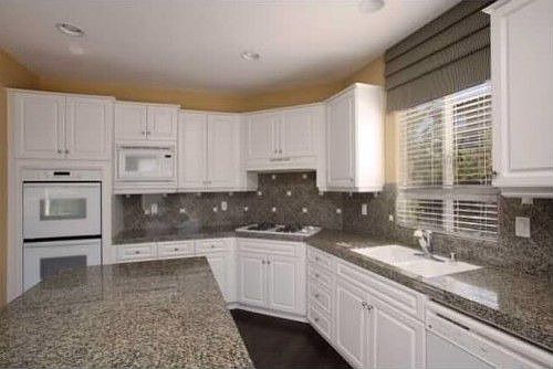 3rd image of 384 Flower Hill Way