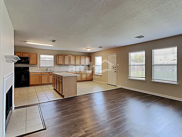 3846 Clobourne Crossing Ln — Photo 4