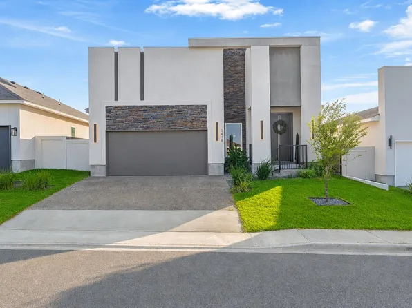 1418 Eagles Ln, Laredo, TX 78045