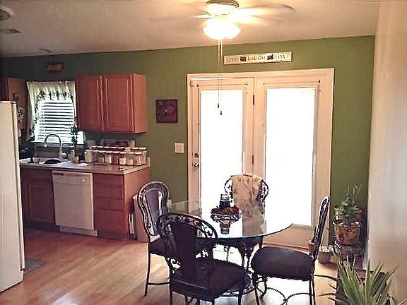 Eat In Kitchen Furnished