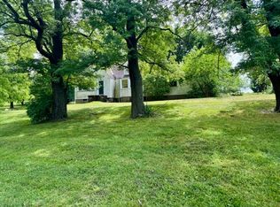 2704 Edith St, Lower Burrell, PA 15068