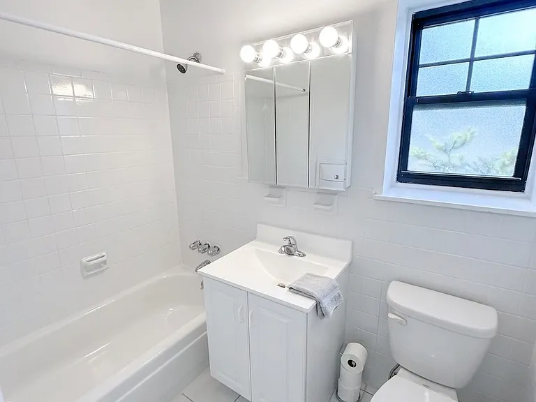 346 North Dr #11 — Photo 6