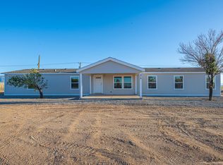 476 Meadowlake Rd, Los Lunas, NM 87031