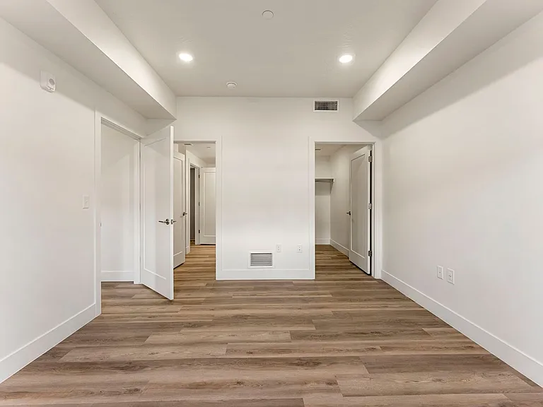 Brand New Modern Apartments at Ascesa — Photo 10