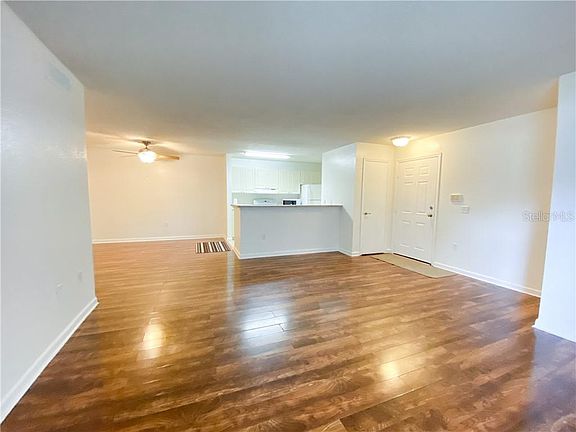 2nd image of 9481 Highland Oak Dr Unit 612