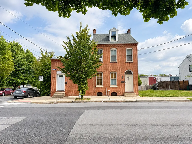 501-503 E. Chestnut St. — Photo 1