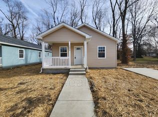 1443 N 26th St, Terre Haute, IN 47803