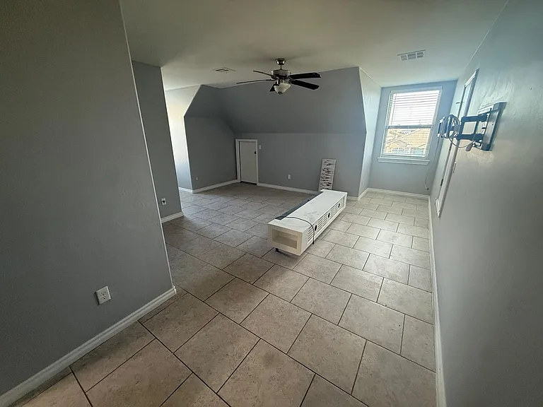 6605 NW 158th St — Photo 16